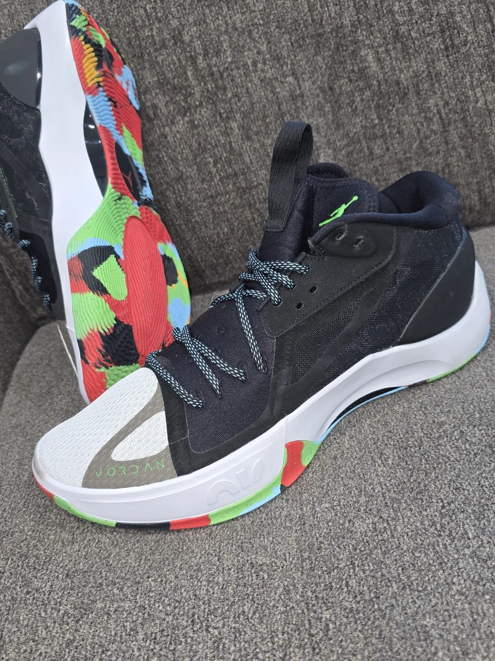 Jordan sleek sneakers
